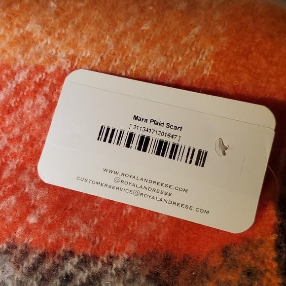 86"x18" OVERSIZED Plaid Scarf / Wrap - Picture 6 of 9